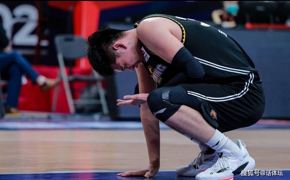 关于转折点西汉姆临场应变；CBA常规赛转会期攻防权衡；管理层满意；资深球员宣示担当的信息