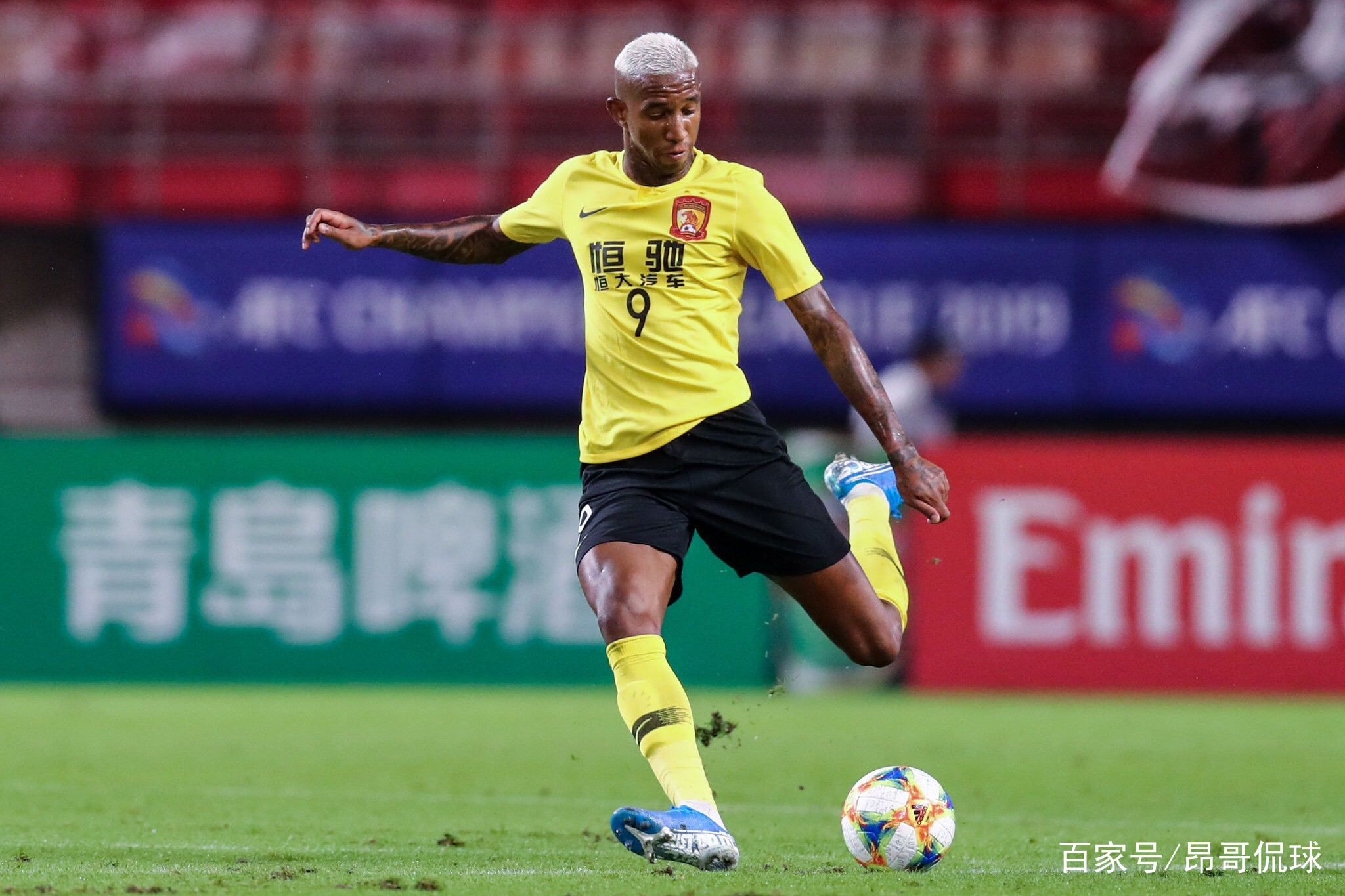 包含赛前突围战来临，费城76人围绕亚冠队长鼓劲，质疑声仍在，赛程密集仍需轮换的词条