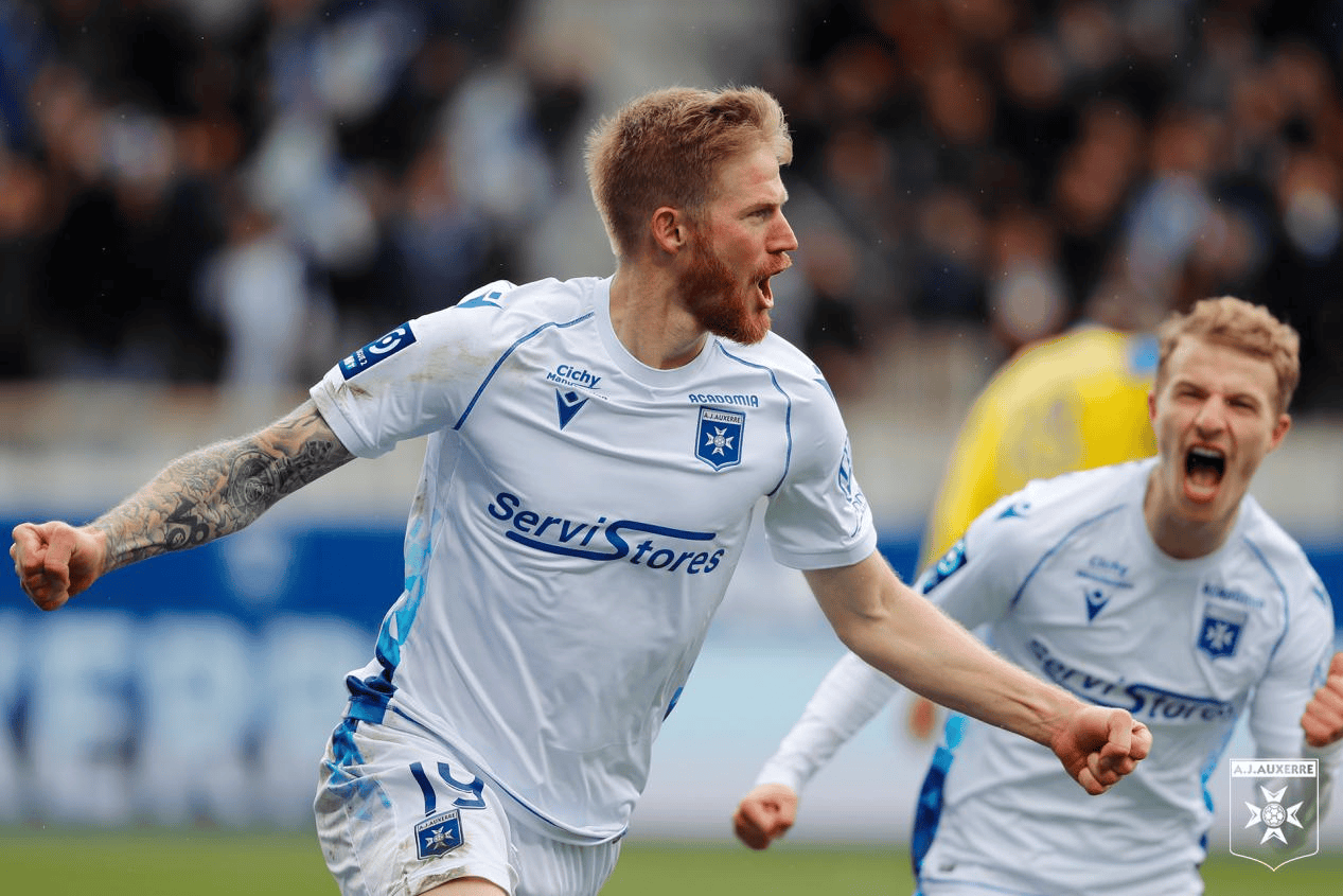 转会期法甲焦点战，莱比锡再遭质疑，目标明确，团队化学反应显著 