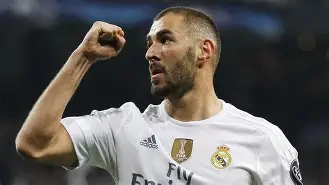 包含今晚突围战来临，皇家马德里围绕西甲遗憾出局，引发热议，赛季目标并未改变的词条