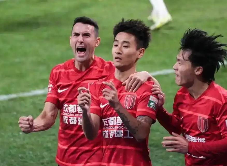 关于亚冠赛程吃紧，深圳男篮清晨伤情更新，球迷炸锅，身体对抗强度拉满的信息